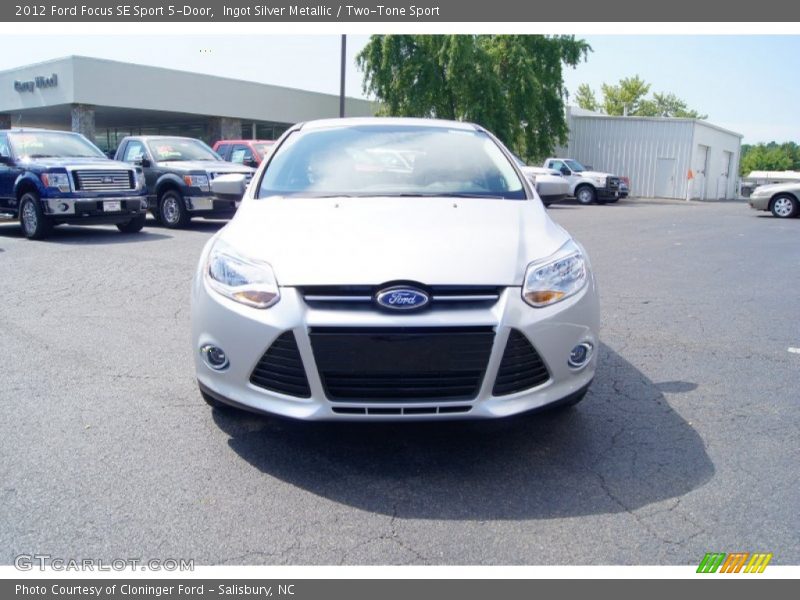  2012 Focus SE Sport 5-Door Ingot Silver Metallic