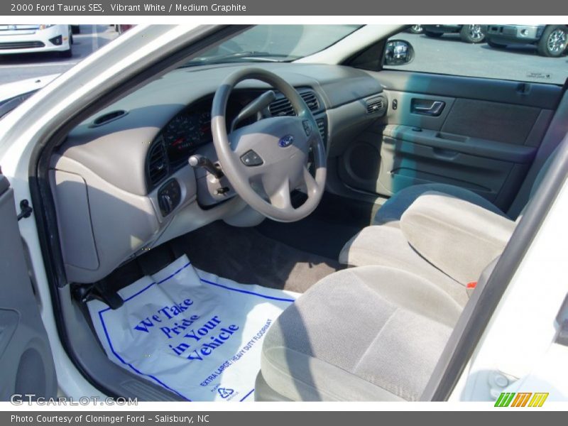  2000 Taurus SES Medium Graphite Interior