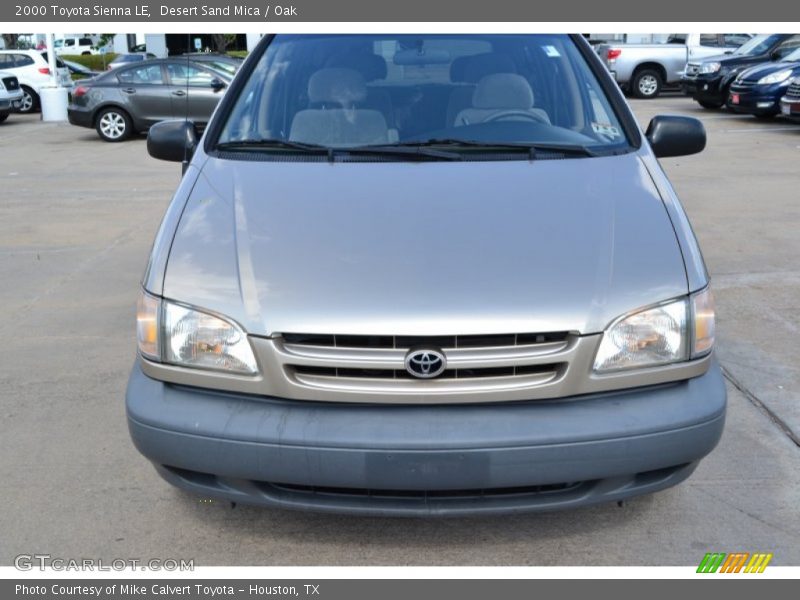 Desert Sand Mica / Oak 2000 Toyota Sienna LE