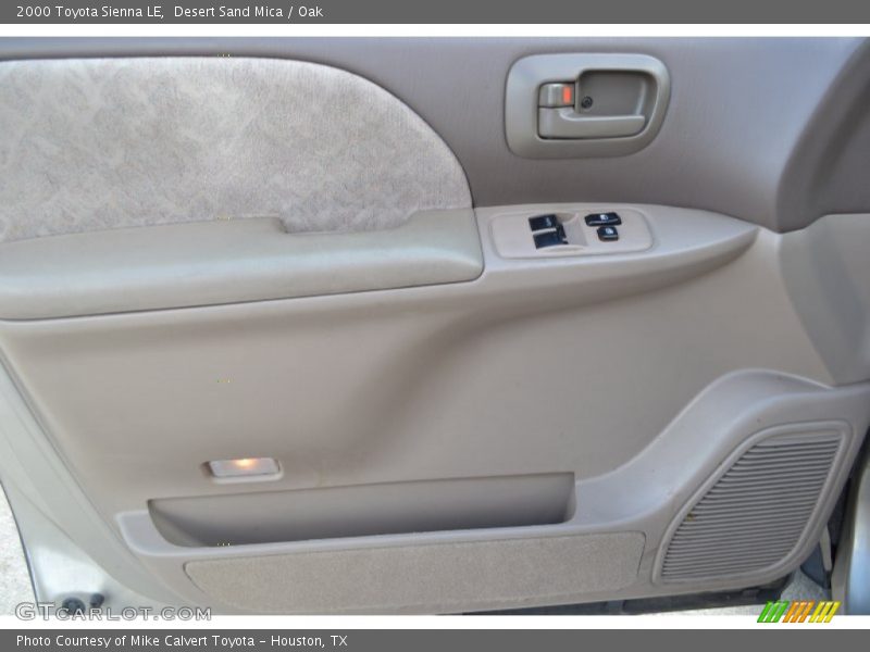 Desert Sand Mica / Oak 2000 Toyota Sienna LE