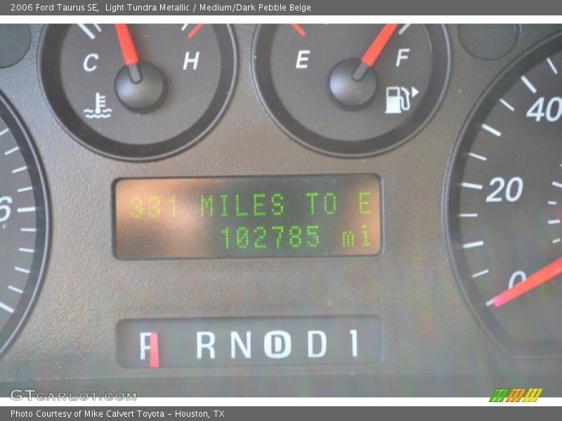 Light Tundra Metallic / Medium/Dark Pebble Beige 2006 Ford Taurus SE