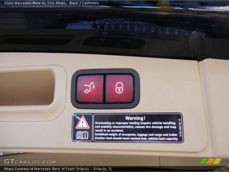 Black / Cashmere 2009 Mercedes-Benz GL 550 4Matic