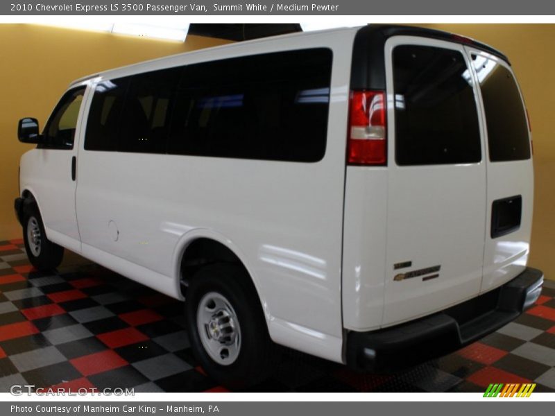 Summit White / Medium Pewter 2010 Chevrolet Express LS 3500 Passenger Van