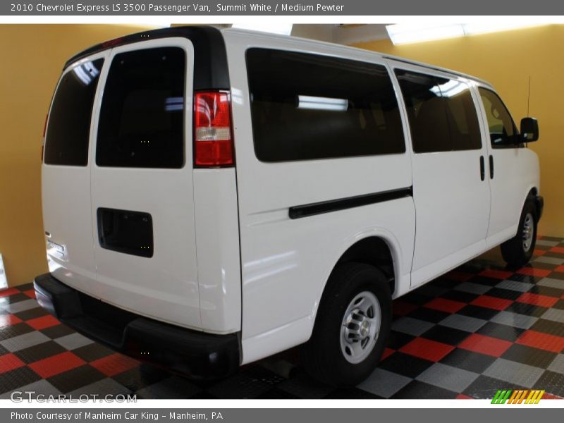Summit White / Medium Pewter 2010 Chevrolet Express LS 3500 Passenger Van