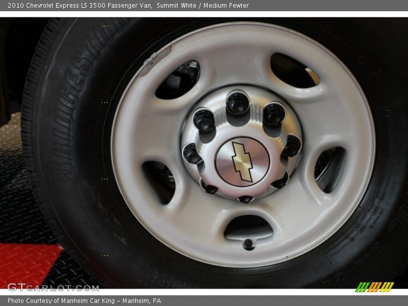 Summit White / Medium Pewter 2010 Chevrolet Express LS 3500 Passenger Van