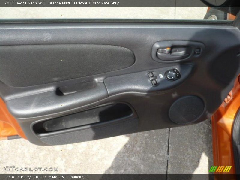 Orange Blast Pearlcoat / Dark Slate Gray 2005 Dodge Neon SXT