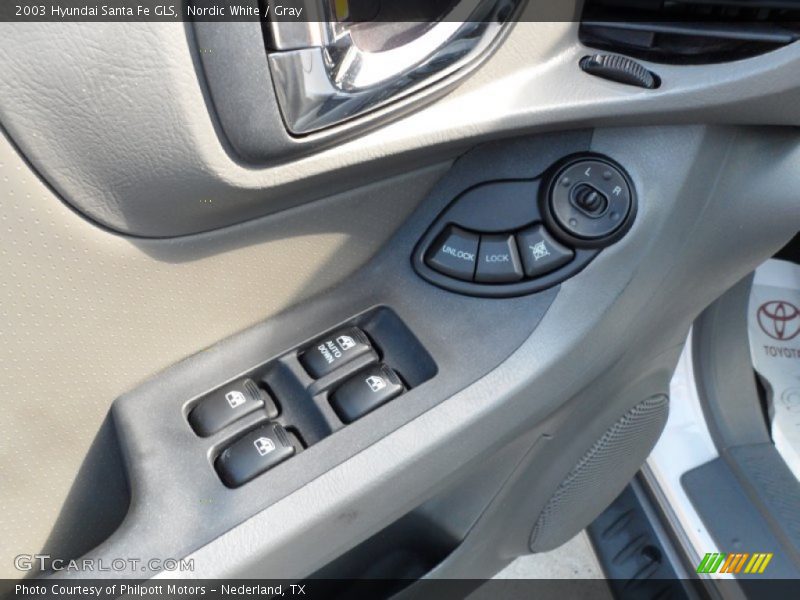 Nordic White / Gray 2003 Hyundai Santa Fe GLS
