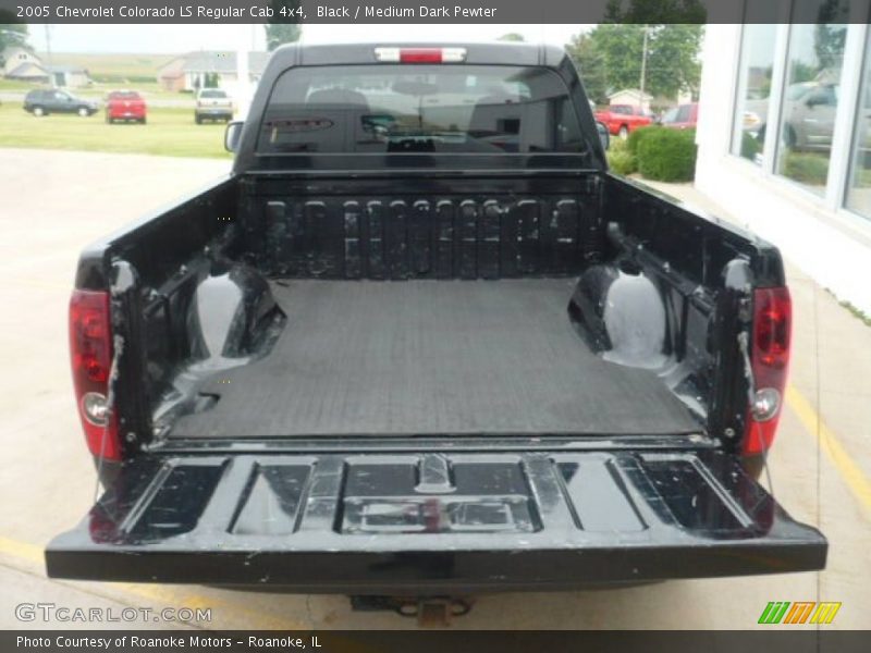  2005 Colorado LS Regular Cab 4x4 Trunk
