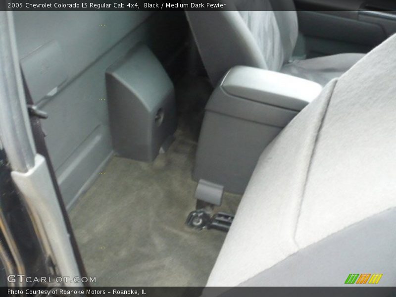 Black / Medium Dark Pewter 2005 Chevrolet Colorado LS Regular Cab 4x4