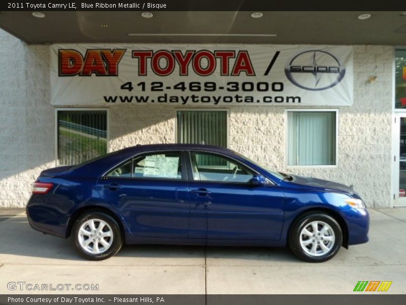 Blue Ribbon Metallic / Bisque 2011 Toyota Camry LE