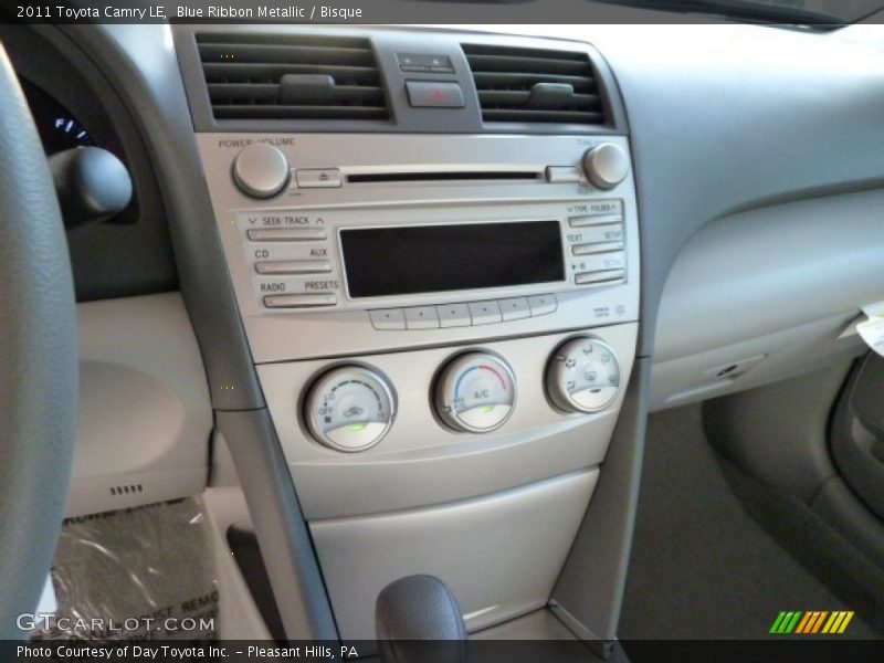 Blue Ribbon Metallic / Bisque 2011 Toyota Camry LE