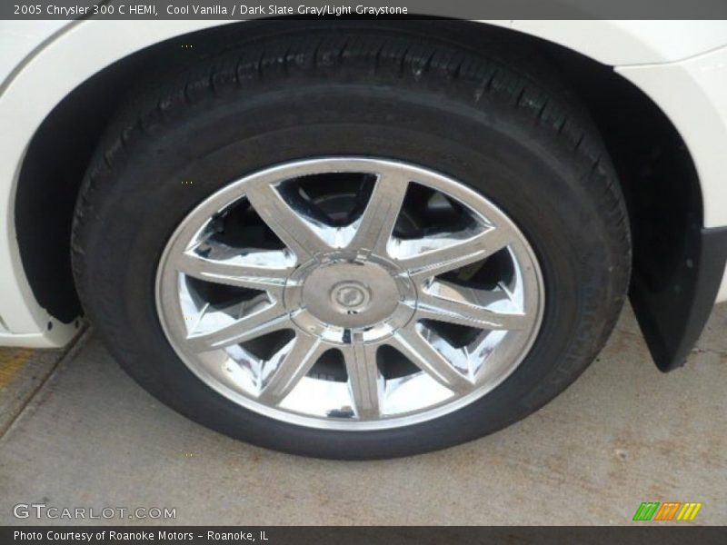 Cool Vanilla / Dark Slate Gray/Light Graystone 2005 Chrysler 300 C HEMI
