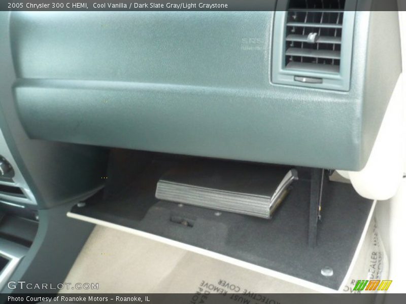 Cool Vanilla / Dark Slate Gray/Light Graystone 2005 Chrysler 300 C HEMI