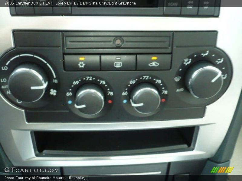 Cool Vanilla / Dark Slate Gray/Light Graystone 2005 Chrysler 300 C HEMI