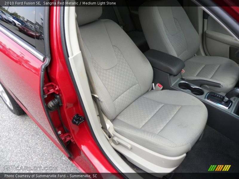 Sangria Red Metallic / Medium Light Stone 2010 Ford Fusion SE