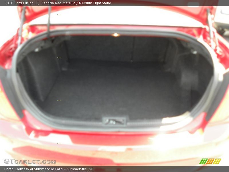 Sangria Red Metallic / Medium Light Stone 2010 Ford Fusion SE