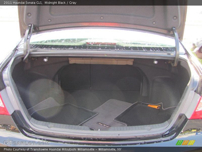 Midnight Black / Gray 2011 Hyundai Sonata GLS