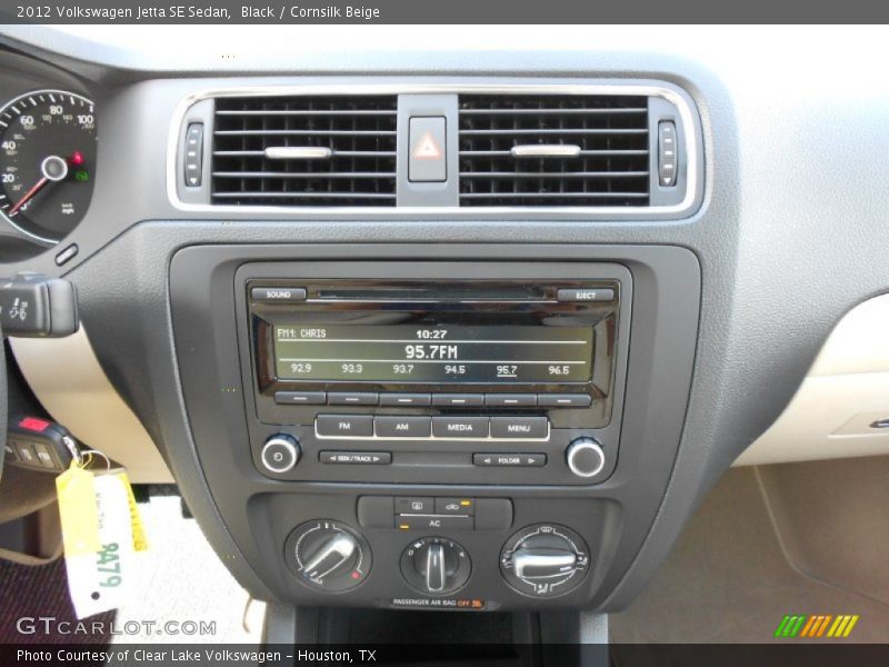 Controls of 2012 Jetta SE Sedan