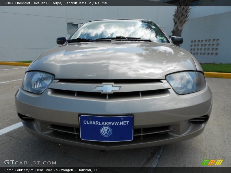 Sandrift Metallic / Neutral 2004 Chevrolet Cavalier LS Coupe
