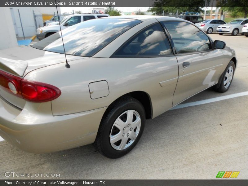 Sandrift Metallic / Neutral 2004 Chevrolet Cavalier LS Coupe