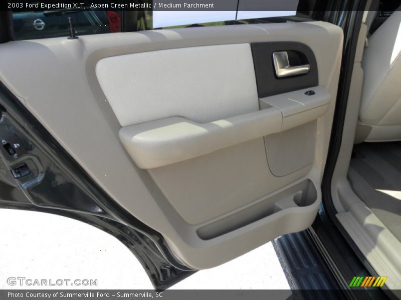 Aspen Green Metallic / Medium Parchment 2003 Ford Expedition XLT