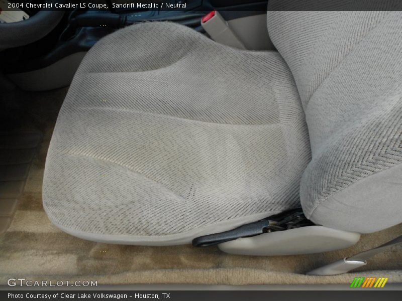 Sandrift Metallic / Neutral 2004 Chevrolet Cavalier LS Coupe