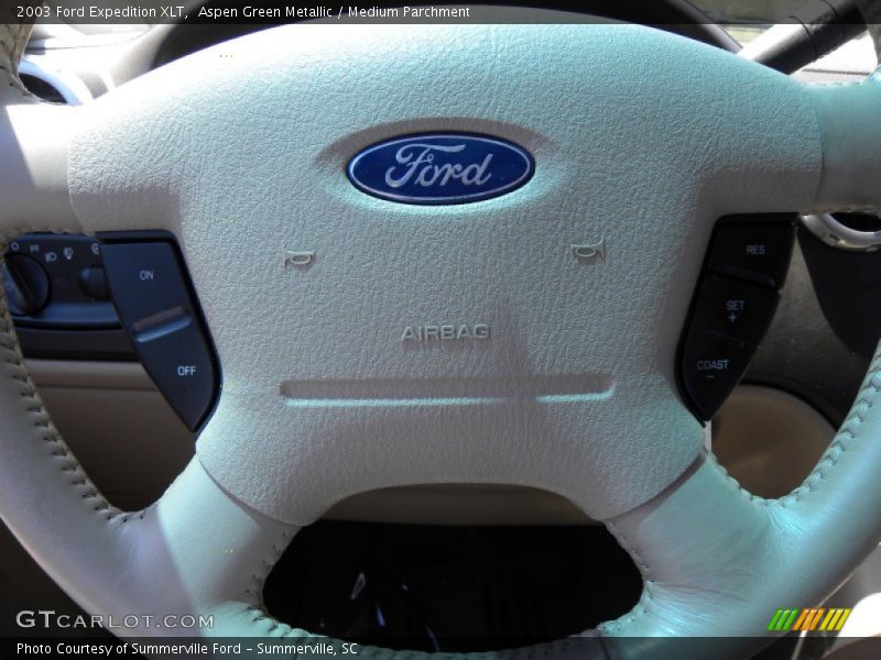 Aspen Green Metallic / Medium Parchment 2003 Ford Expedition XLT