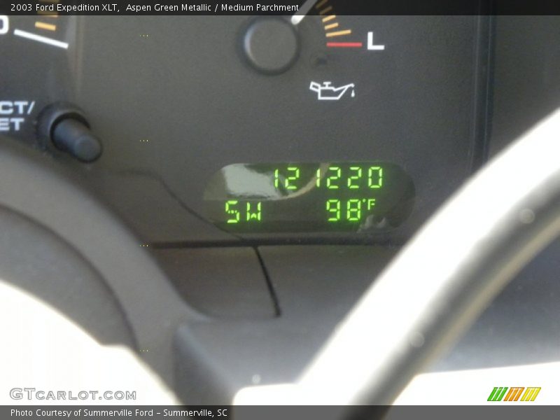 Aspen Green Metallic / Medium Parchment 2003 Ford Expedition XLT