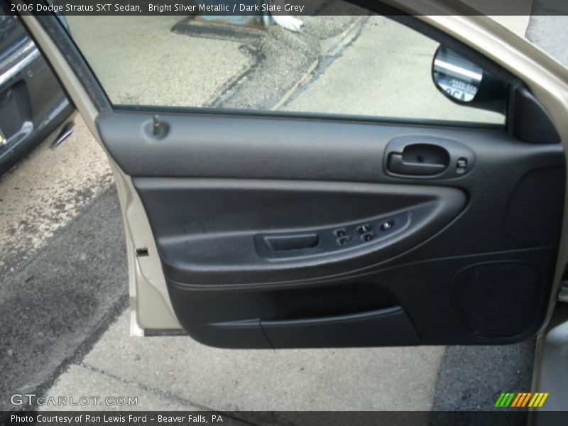Bright Silver Metallic / Dark Slate Grey 2006 Dodge Stratus SXT Sedan