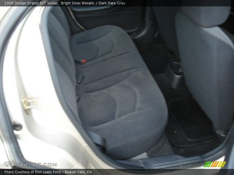 Bright Silver Metallic / Dark Slate Grey 2006 Dodge Stratus SXT Sedan