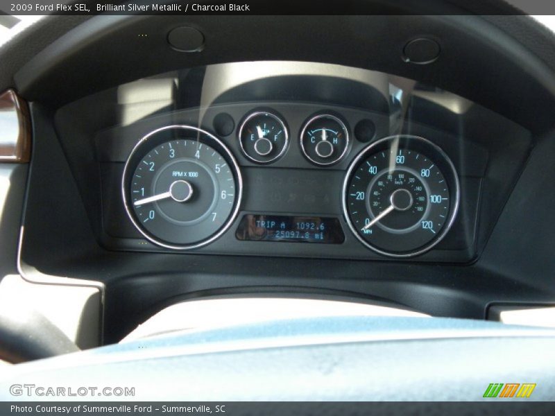 Brilliant Silver Metallic / Charcoal Black 2009 Ford Flex SEL
