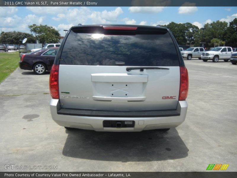 Pure Silver Metallic / Ebony 2011 GMC Yukon XL SLT