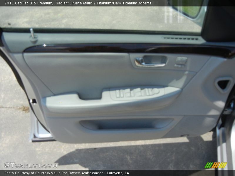 Radiant Silver Metallic / Titanium/Dark Titanium Accents 2011 Cadillac DTS Premium