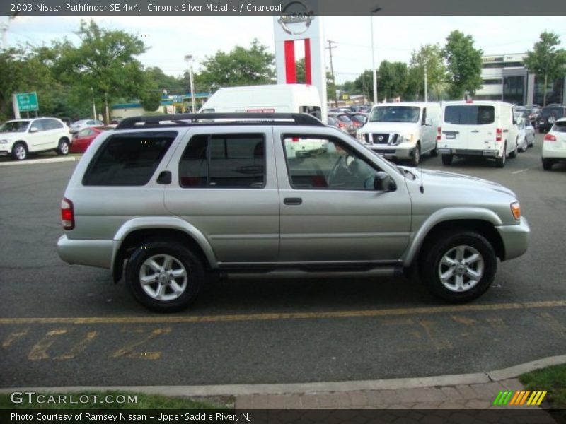 Chrome Silver Metallic / Charcoal 2003 Nissan Pathfinder SE 4x4