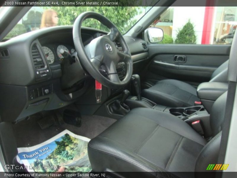 Chrome Silver Metallic / Charcoal 2003 Nissan Pathfinder SE 4x4