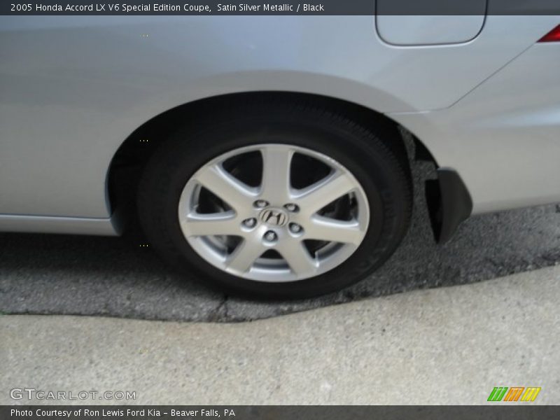 Satin Silver Metallic / Black 2005 Honda Accord LX V6 Special Edition Coupe