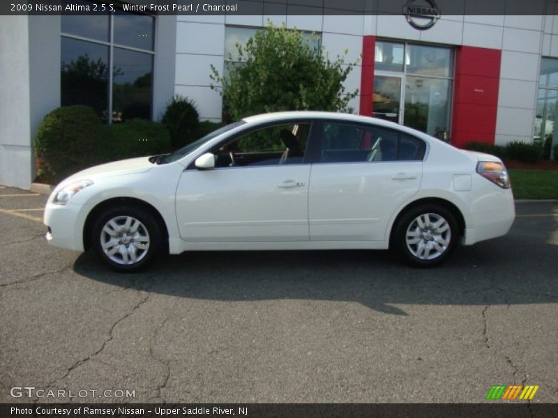 Winter Frost Pearl / Charcoal 2009 Nissan Altima 2.5 S