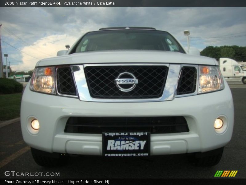 Avalanche White / Cafe Latte 2008 Nissan Pathfinder SE 4x4