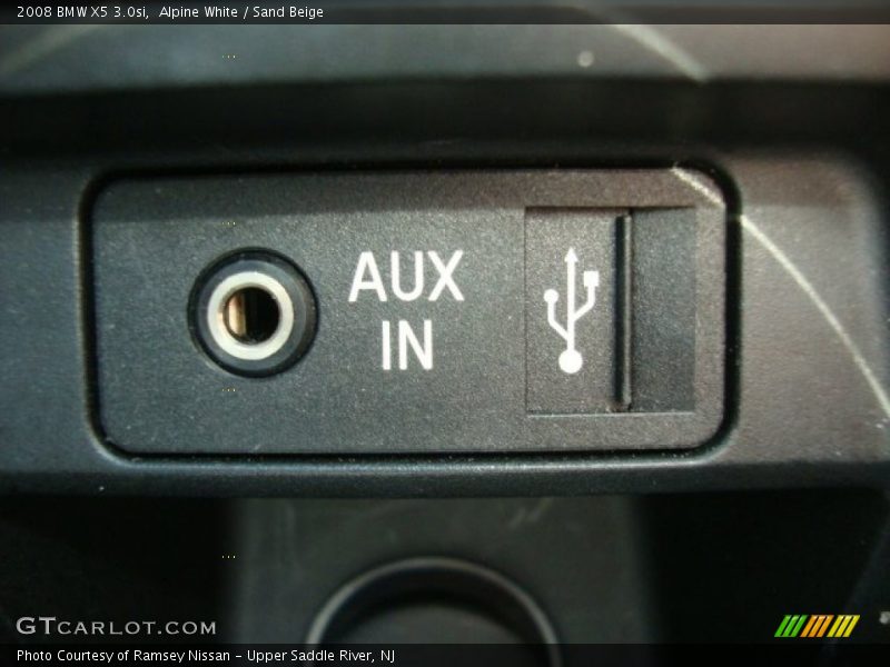Alpine White / Sand Beige 2008 BMW X5 3.0si