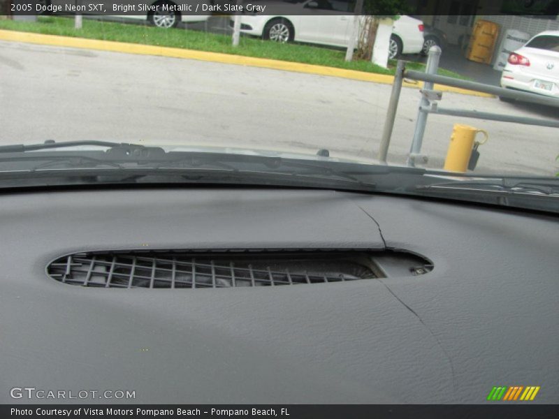 Bright Silver Metallic / Dark Slate Gray 2005 Dodge Neon SXT