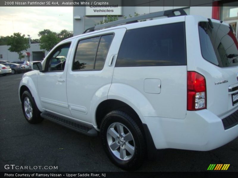Avalanche White / Graphite 2008 Nissan Pathfinder SE 4x4