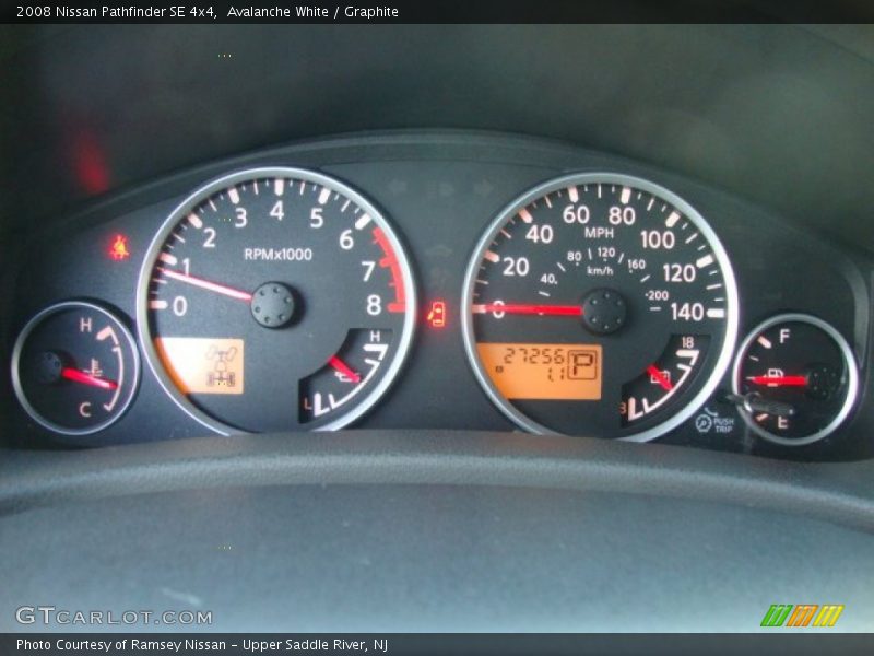 Avalanche White / Graphite 2008 Nissan Pathfinder SE 4x4