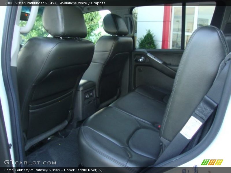 Avalanche White / Graphite 2008 Nissan Pathfinder SE 4x4