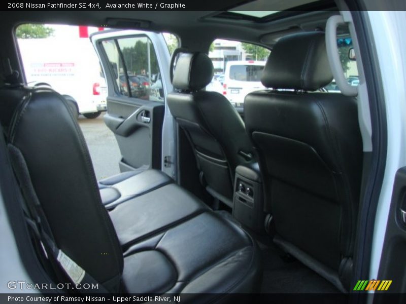 Avalanche White / Graphite 2008 Nissan Pathfinder SE 4x4