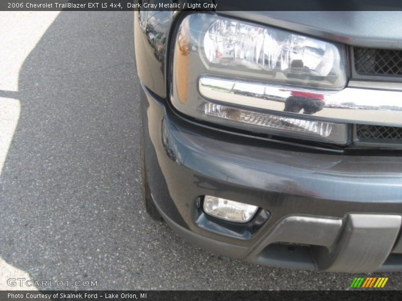 Dark Gray Metallic / Light Gray 2006 Chevrolet TrailBlazer EXT LS 4x4