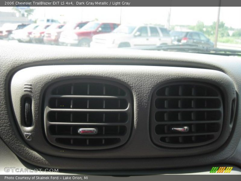 Dark Gray Metallic / Light Gray 2006 Chevrolet TrailBlazer EXT LS 4x4