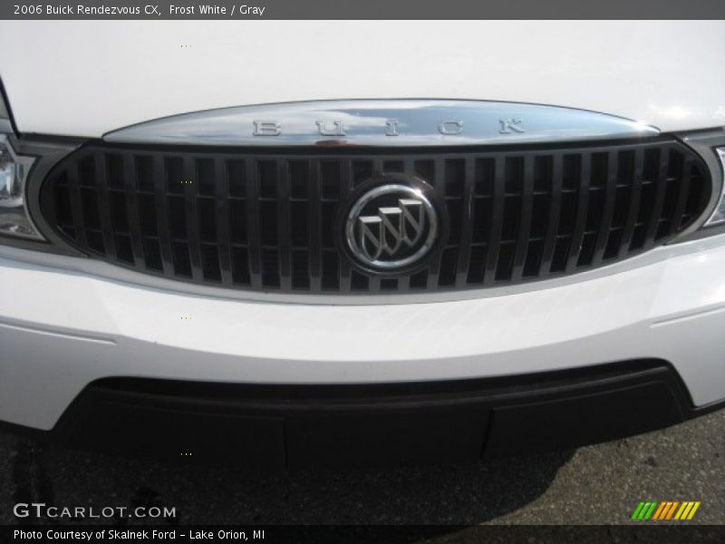 Frost White / Gray 2006 Buick Rendezvous CX