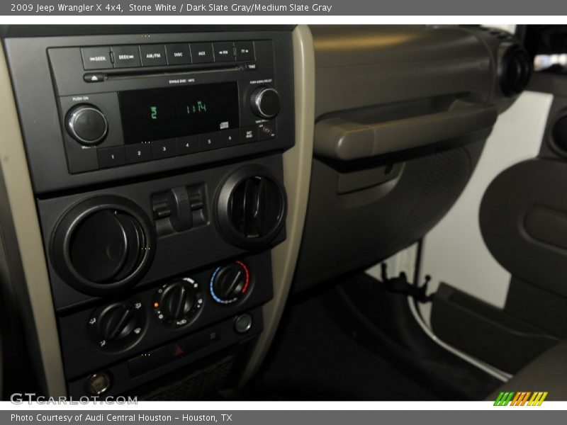 Stone White / Dark Slate Gray/Medium Slate Gray 2009 Jeep Wrangler X 4x4