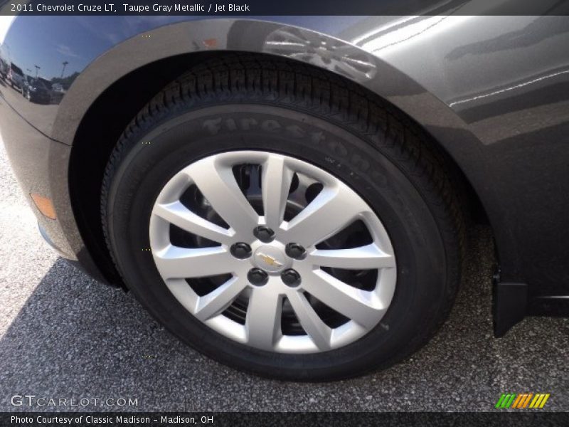 Taupe Gray Metallic / Jet Black 2011 Chevrolet Cruze LT