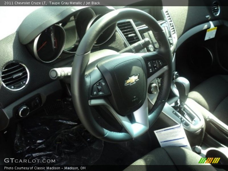 Taupe Gray Metallic / Jet Black 2011 Chevrolet Cruze LT